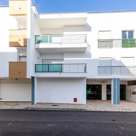 Sacha's Sweet Home, Lovely 2 Bedroom Apartment, Walking Distance To Town, And Marina Apartment Lagos